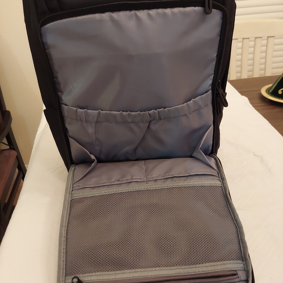 Black laptop bag pack STMgoods - Picture 10 of 14